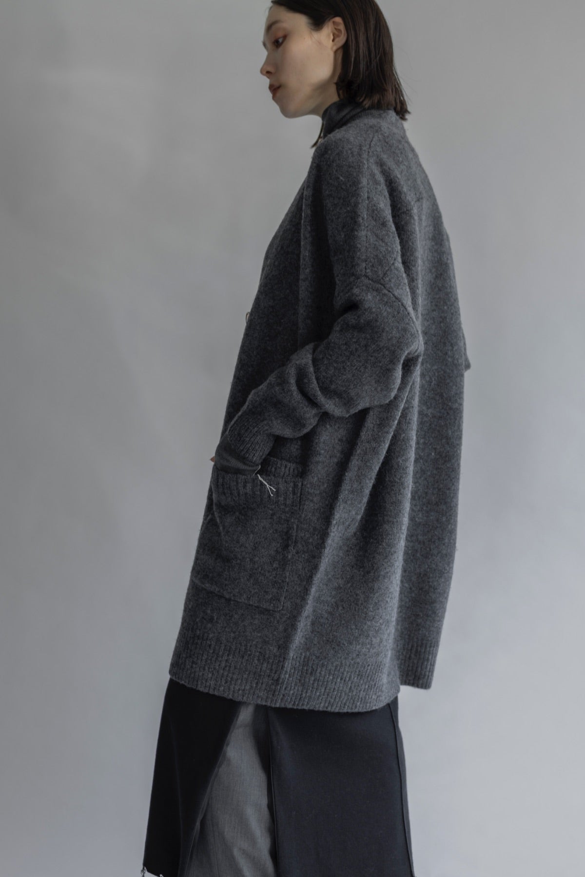 ※予約商品(8月下旬お届け予定) wool 100% クリアボタンロングカーディガン/A30540