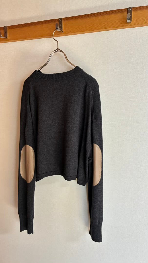 カシミヤ混 エルボーパッチクロップド丈TOPS/A32541