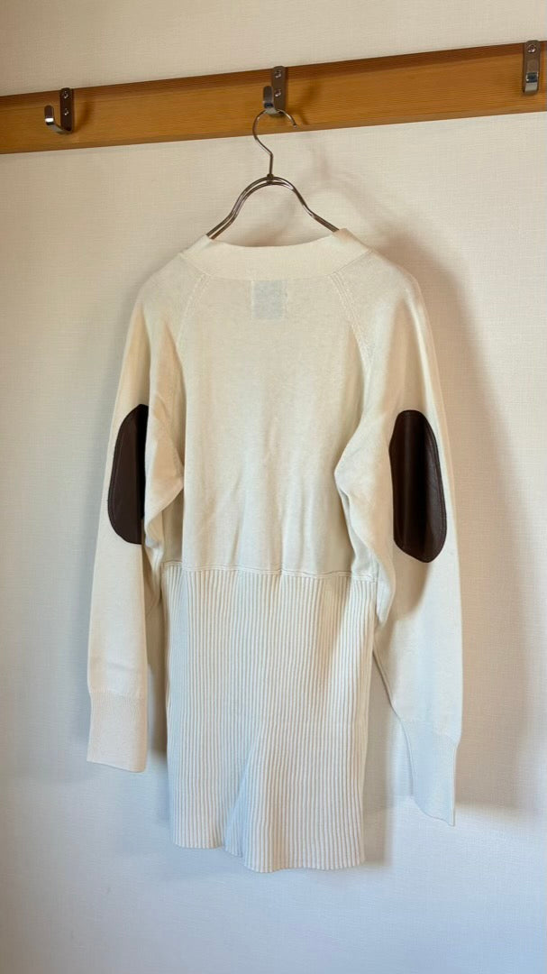 ※予約商品(10月初旬お届け予定) カシミヤ混 エルボーパッチカーディガン/A32539