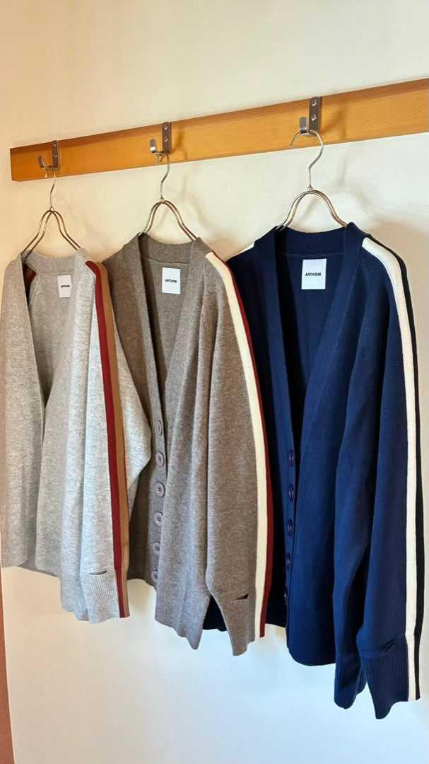 ヤク×メリノウール ショルダー配⾊カーディガン/A32553